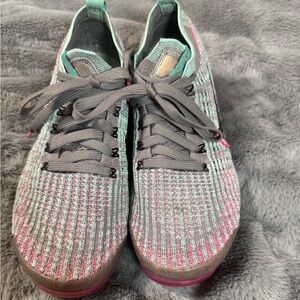 Nike Gray and Pink Women's Vapormax
